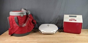 lot 391 image: Lean Mean Fat Grilling Machine George Foreman, Little Playmate by Igloo and Betty Crocker Coolers W