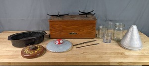 lot 416 image: Vintage Torsion Company Wood Balance Scale and More Vintage Items W