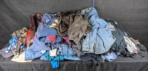 lot 75 image: A Variety of Mens Womens and Boys Clothes, Belts, Ties, Gloves, Hats, Size 9 Tony Lamas Boots  W
