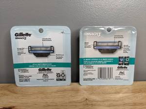 lot 45A image: 32 Brand New Gillette Mach 3 Shaving Blades Y