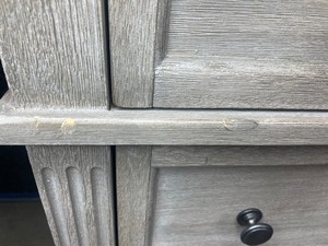 lot 41A image: Matching 9-Drawer Dresser with (2) Nightstands  F