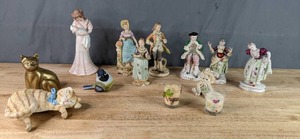 lot 456 image: Collection of Vintage Porcelain Figurines M