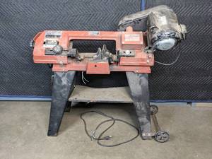 lot 468 image: Northern Industrial Tools 4.5 Metal Cutting Band Saw R