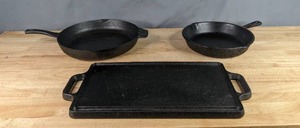 lot 461 image: Cast Iron Pans and Reversible Griddle R