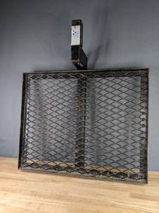 lot 479 image: Heavy Duty Hitch Cargo Carrier   R