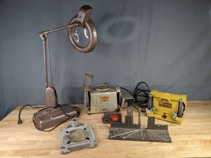 lot 484 image: Shop Light, Shopmate Grinder, Sunbeam Grinder and More  R