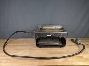 lot 495 image: Gas Rinnai Yakitori Stainless Steel Infra-Red GrillBroilerHeater  R