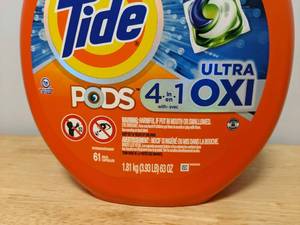 lot 52A image: Brand New 61 Count Tide 4 in 1 Ultra Oxi Liquid Laundry Detergent Pods Y