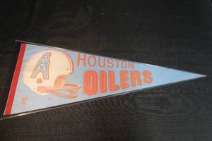 lot 23 image: HOUSTON  OILERS BANNER IN SLEEVE