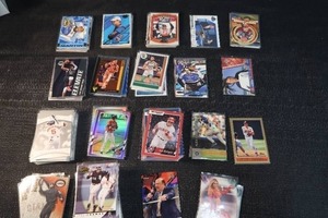 lot 30 image: SPORTS CARDS