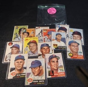 lot 34 image: FOURTEEN 1953 & 1954 TOPPS BASEBALL CARDS