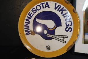 lot 40 image: FOOTBALL MAGAZINES, VIKINGS WALL DECOR, & STEVE MCNAIR PHOTO