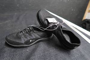 lot 97 image: SPORT SHOES (WOMANS)