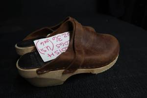 lot 119 image: SWEDISH CLOGS, US WOMENS SIZE 6