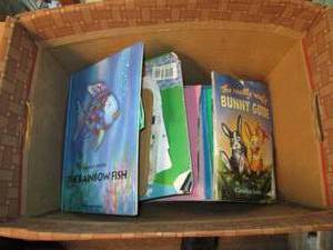 Box of assorted childrens books...