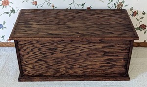 lot 33 image: Vintage Cedar Chest
