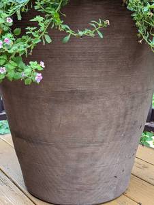 lot 49 image: Extra Large Planter
