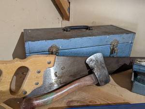 lot 68 image: Assorted Hand Tools