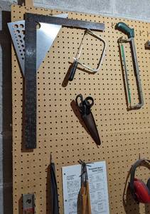 lot 99 image: Assorted ClampsHand Tools