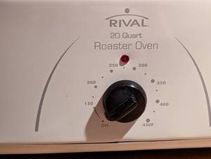 lot 95 image: Rival 20 Quart Roaster