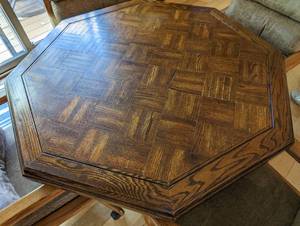 lot 108 image: Dining Table Set