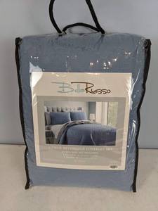 lot 55 image: New Bella Russo 3 Piece Queen Reversible Coverlet Set