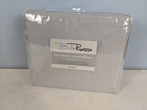 lot 40 image: NEW Bella Russo Microfiber Sheet Set - Queen Size