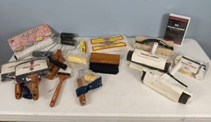 lot 75 image: A Collection of Painting Supplies