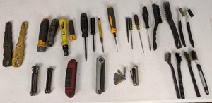 lot 142 image: Flathead Drivers, Cleaning Wire Brushes, Folding Hex Key Sets, Powerbuilt Blade Master Feeler Gauge Set and More