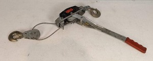 lot 156 image: 2 Ton Ratchet Puller
