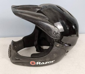 lot 246 image: NEW Razor Bicycle Helmet, Black, Size Medium