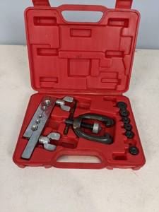 lot 253 image: Double Flaring Tool Kit- Unknown Brand