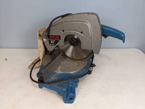 lot 9 image: Ryobi 10 Miter Saw