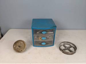 lot 311 image: Small Tool Container with Contents, (2) Hole Saws