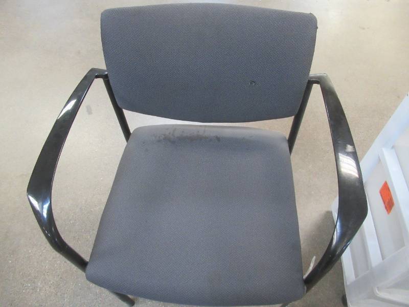 lot 651 image: GRAY OFFICE CHAIR (USED, SEE PHOTOS)