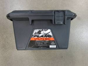 lot 35 image: PLANO 16 qt. Storage Crate (MISSING 1 LATCH FOR TOP, NEW CONDITION)