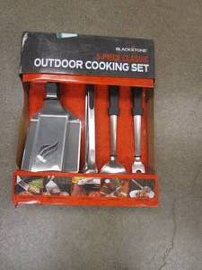 lot 79 image: BLACKSTONE Griddle Heavy-Duty Tool Set with Black Handles