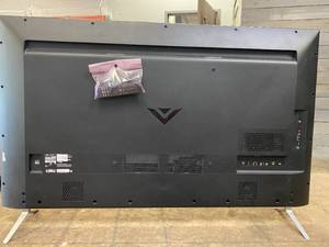 E60-E3 VIZIO 60 Class 4K UHD Smart TV HDR E-Series (TECHNICIAN TESTED LIKE-NEW)