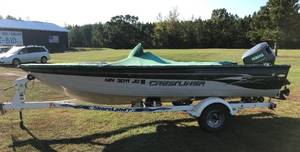 2001 Crestliner Fishhawk 18 Boat wTrailer