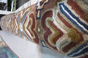 lot 3 image: Threshold Area Rug, 7 x 10