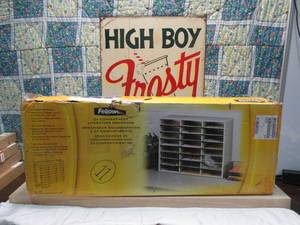 lot 46 image: Fellowes 25041 Letter and Book Organizer, 24 Compartment, Light Gray