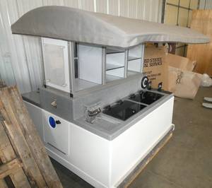 lot 3 image: Fairway Caf - Like New golf beverage cart  Concession Stand with canopy