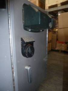 lot 44 image: Safe with combo unit intact