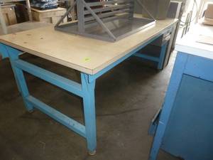 lot 46 image: Work table, steel legs formica top 36x72 x 30 tall, one drawer