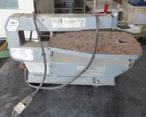 lot 55 image: 16 Tool Shop scroll saw