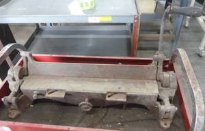 lot 61 image: Small vintage brake 21 inches wide