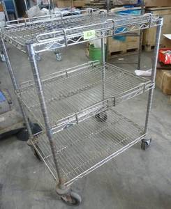 lot 63 image: Small metro cart  shelf - 3 shelves 21x30x40 tall