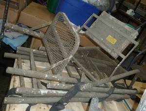lot 68 image: Deer stand