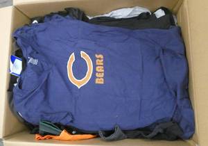 lot 86 image: 100 Kids tshirts sizes 8-18