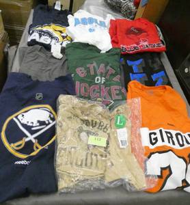 lot 112 image: 9 size Large and XL